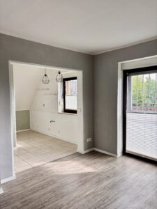  | Wohnung mit großer Terrasse und Garage