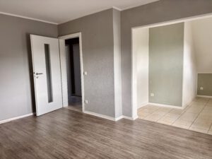  | Wohnung mit großer Terrasse und Garage